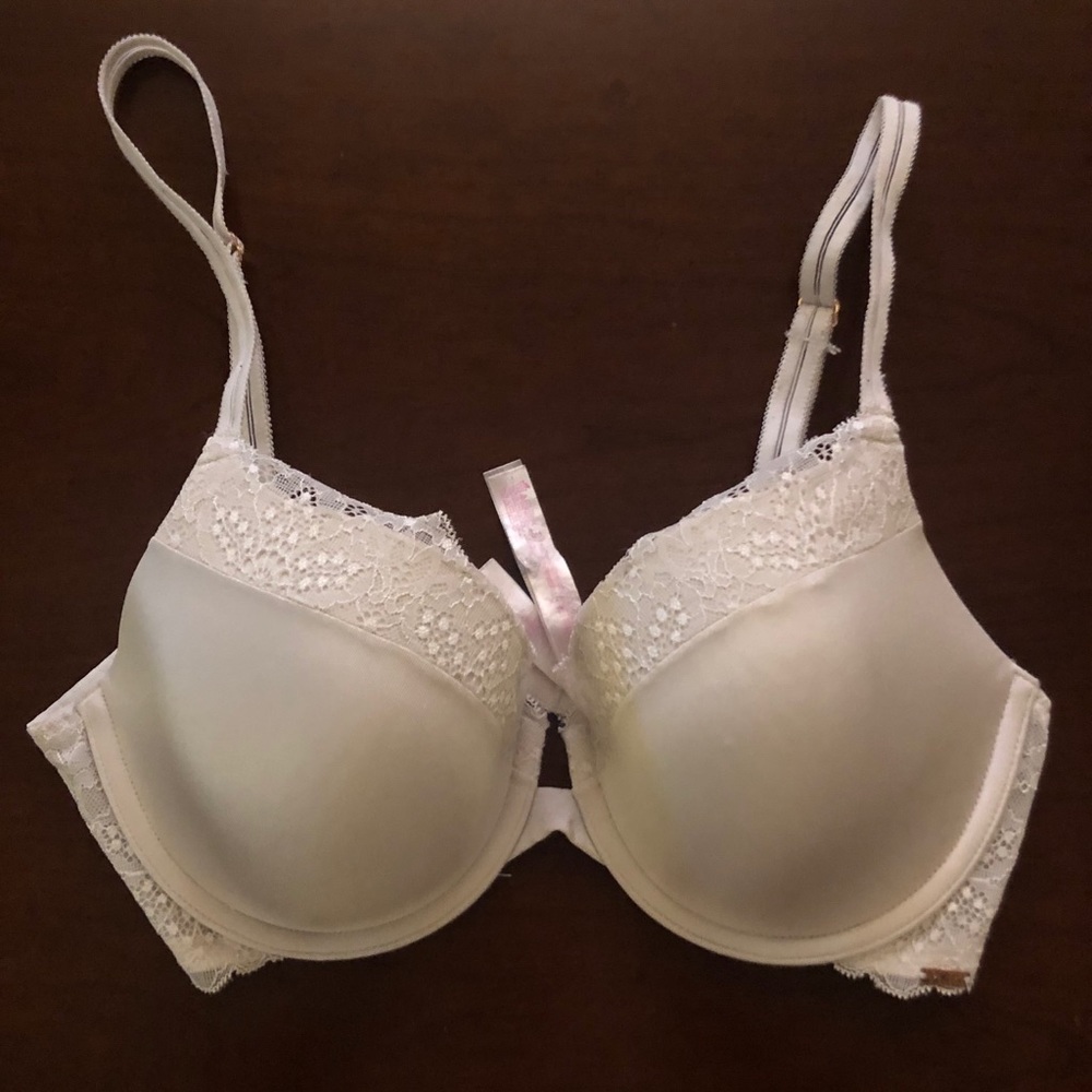 PINK Date T-Shirt Bra Lightly Lined (34D)